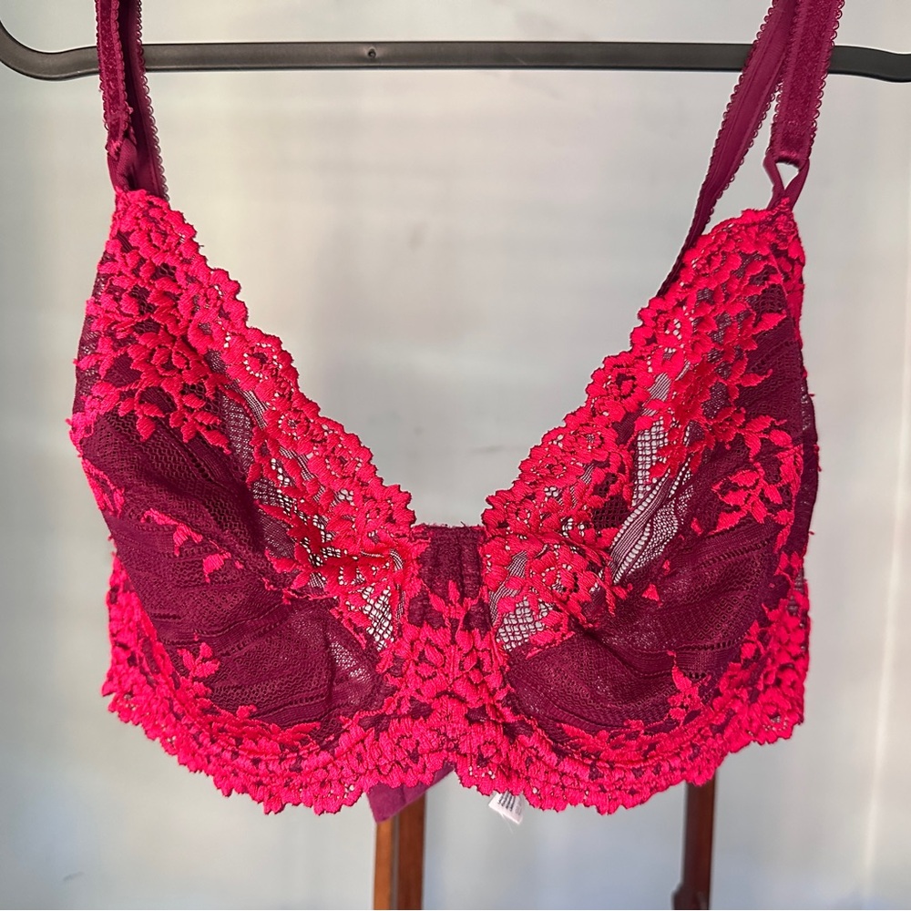 Wacoal Embrace Lace Embroidered 40DD